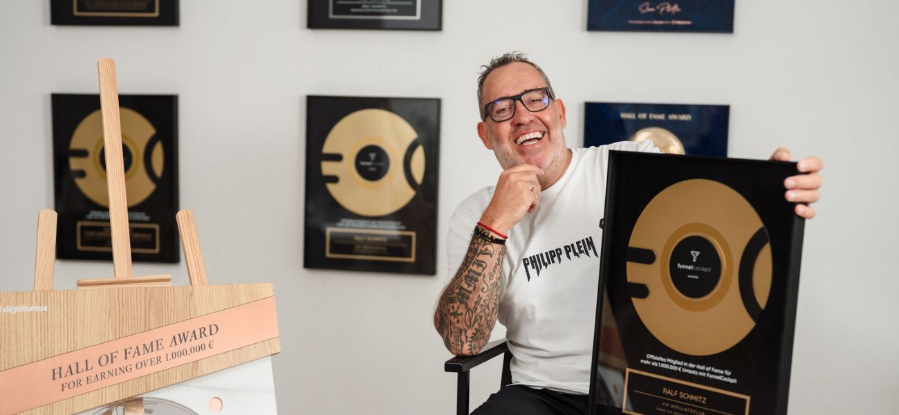 Ralf Schmitz mit seinen Awards